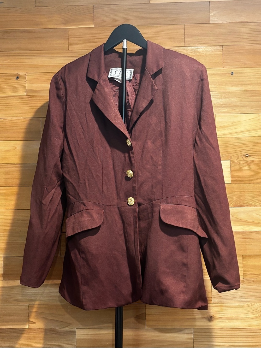 CDC Tailored Wine-Red Blazer with Decorative Buttons